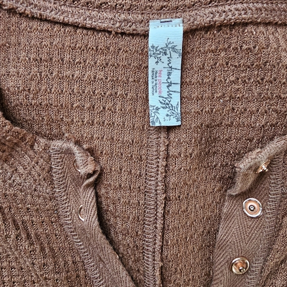 Free People Cocoa Buttoned Long Sleeve Tee - Picture 2 of 4